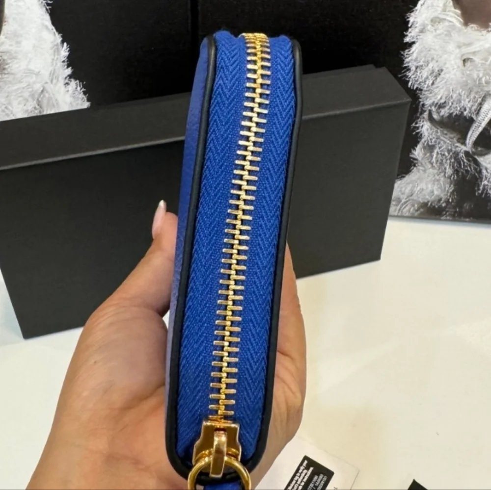 Versace Virtus Zip Around Wallet/ BNWT - Picture 6 of 6
